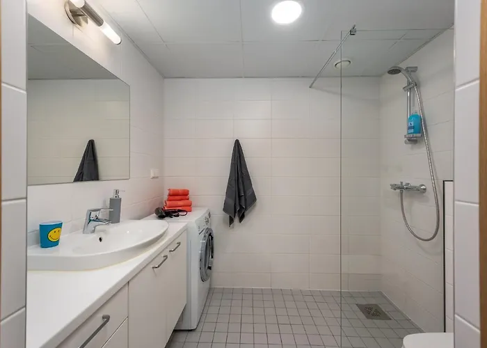 Haraka With Sunset Balcony Apartment